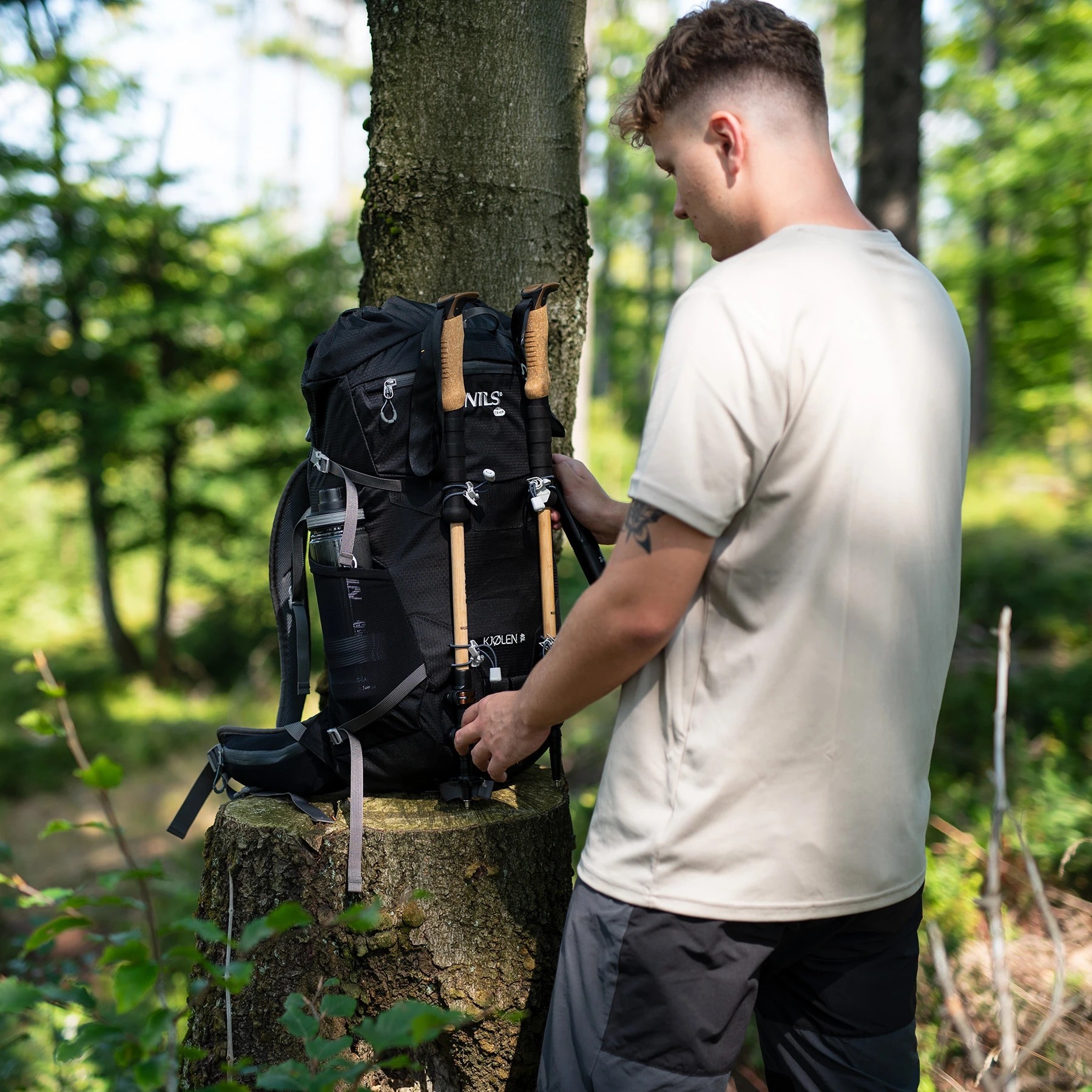NILS CAMP Backpack Tourist Kjolen zwart 40 liter + regenhoes - Afbeelding 19